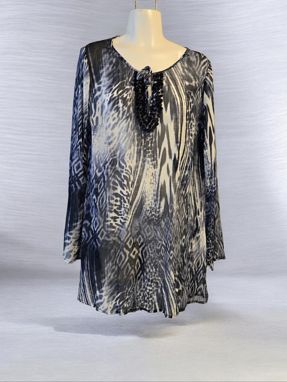 Bandolera‎ Black White Abstract Beaded Tunic Top Size 12